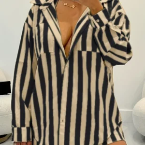 حجم كبير المرأة 2025 الربيع والصيف المرأة الجديدة مخطط قطعتين قميص كم طويل زر أسفل مجموعة تي شيرتات قصيرة للأطفال - Image 1